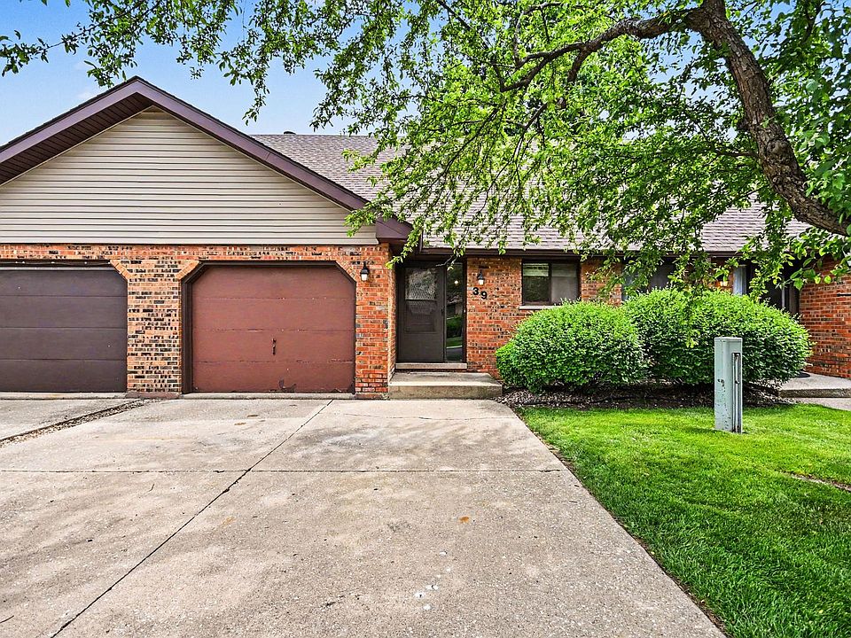 1st image of 1918 Heatherway Ln Unit 39