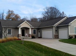 5920 Simon Dr SW, Wyoming, MI 49418