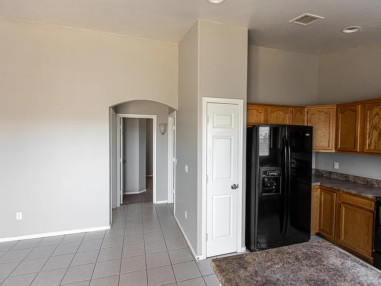 11143 W Carmelita Cir — Photo 6