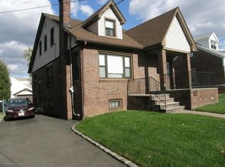 2127 Vauxhall Rd, Union, NJ 07083