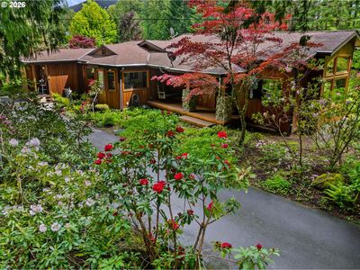24880 E Arrah Wanna Blvd, Welches, OR, 97067