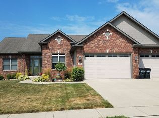 411 Sawmill Ct, Rochester, IL 62563