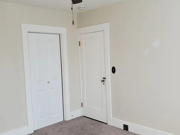 933 Delaware St — Photo 12