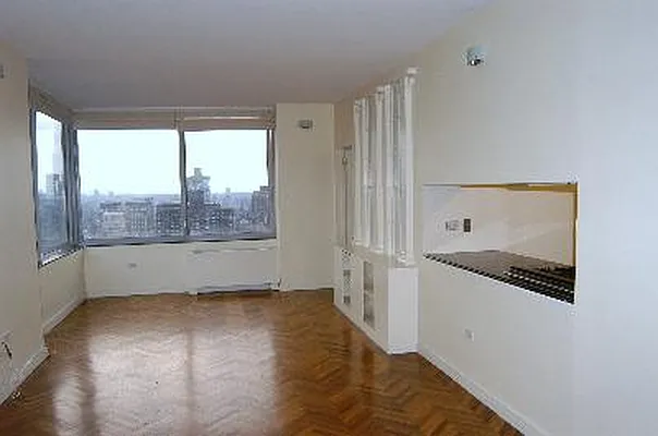 Sold by Citi Habitats | media 29