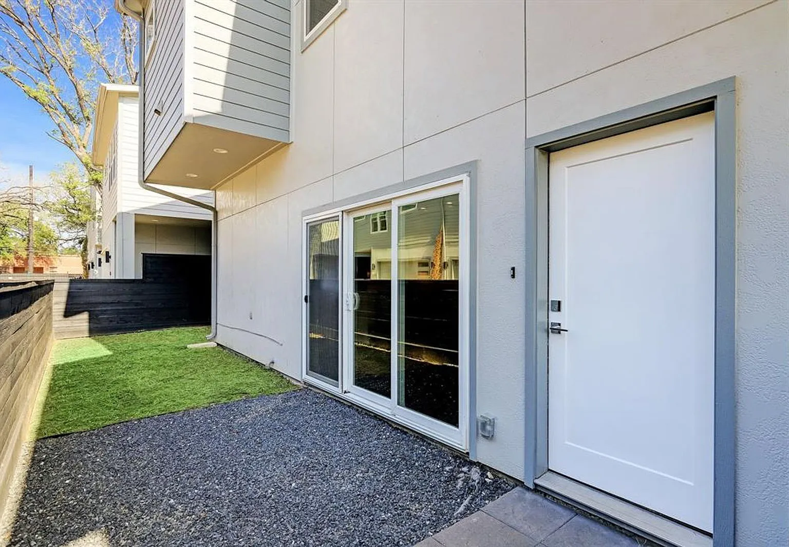 2 bed, 2.5 bath, 1506 sqft, $2,250 — Photo 2