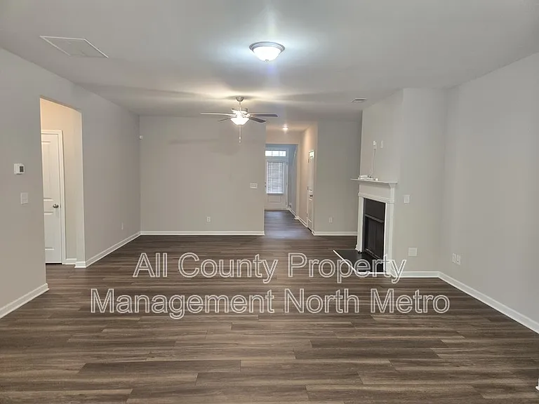 490 Tall Pines Ter — Photo 7
