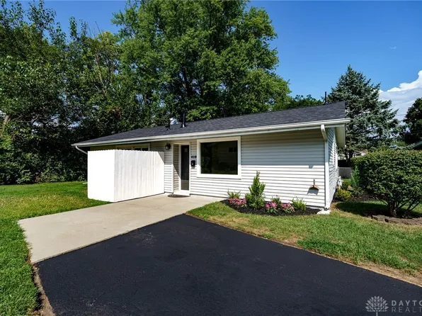 418 Defoe Dr, Dayton, OH 45431