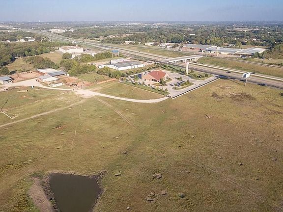 2nd image of 612 Us Highway 80 E