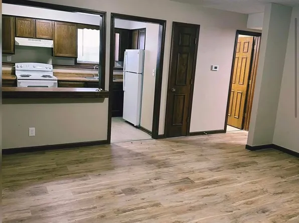 Brickstone, 104 W 4th St #1555e4d6f, Junction City, KS 66441