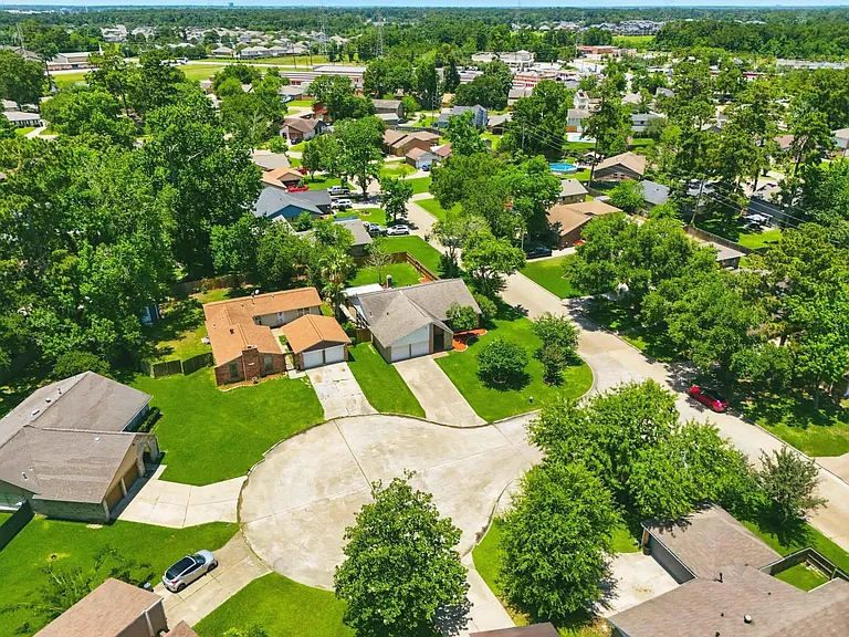 17511 Favor Bend Ct — Photo 47