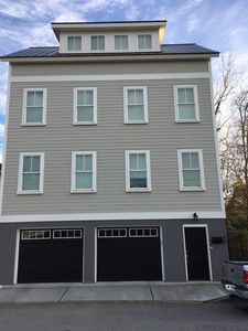 83 Cooper, Charleston, SC, 29403