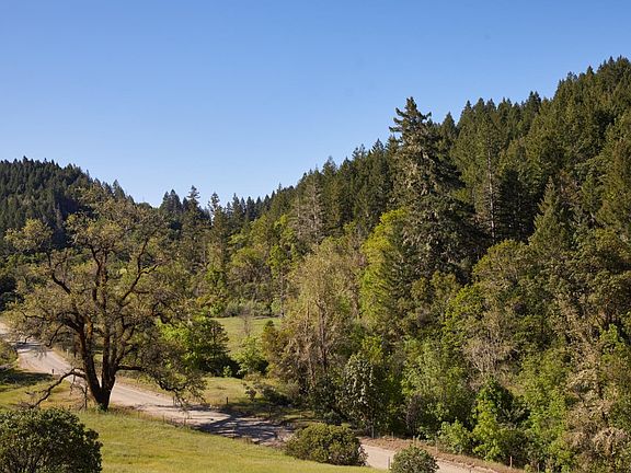 4th image of 18574 Tomki Rd