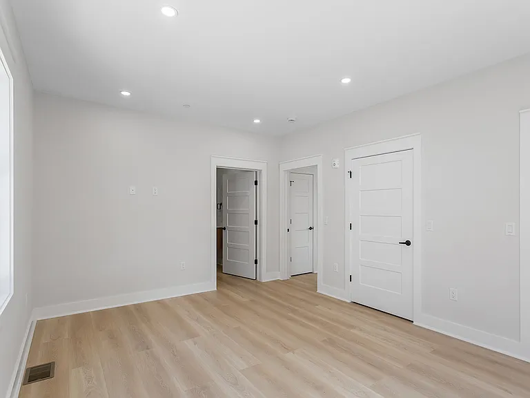 5 Milton Ave #B — Photo 5