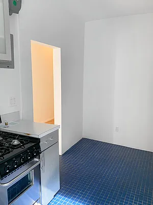 Rented by Corcoran | media 27