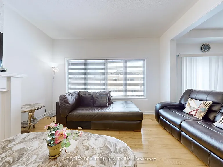 22 Pietrowski Dr #UPPER — Photo 7