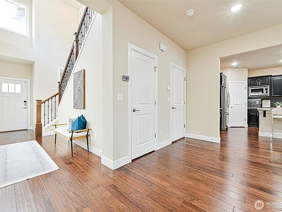 4th image of 17312 40th Avenue SE