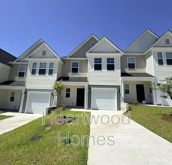 121 Bartlett Dr — Photo 41