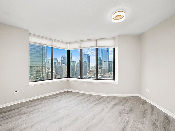 3rd image of 400 N Lasalle St #4007