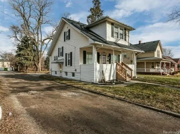23451 E Scott Blvd, Clinton Township, MI 48036