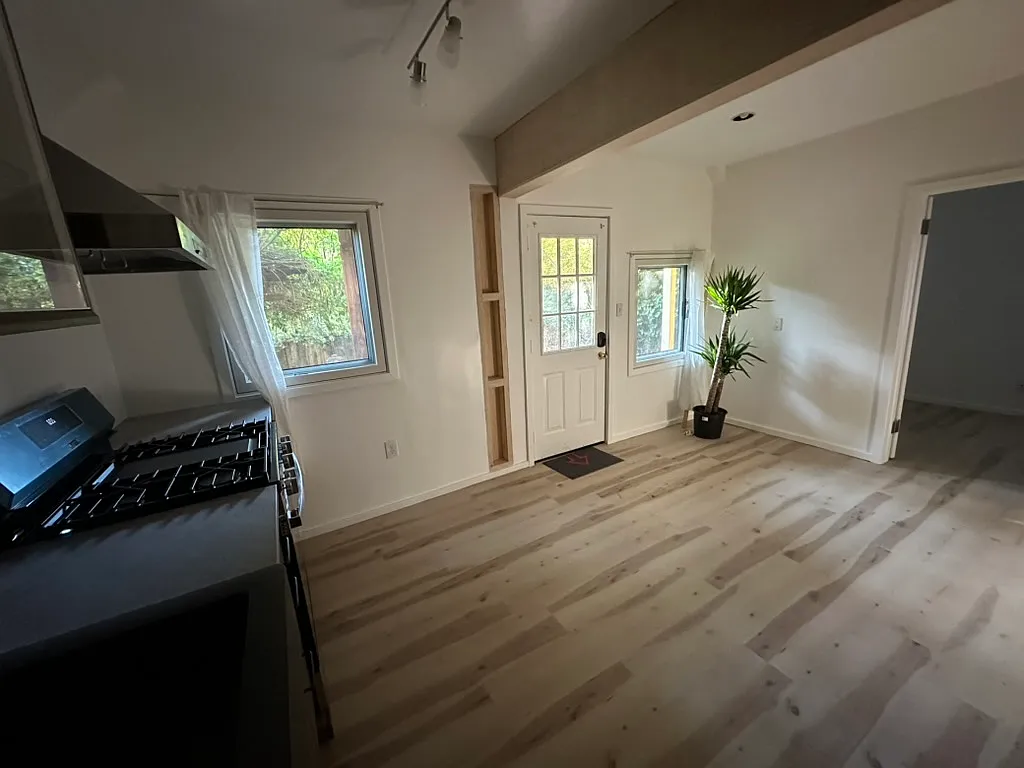 2 bed, 1407 sqft, $3,200 — Photo 3