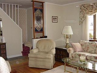 3rd image of 12 Laurel Pl