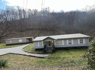 49645 State Highway 194 E, Majestic, KY 41547