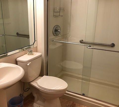 4th image of 1117 NW Lombardy Dr APT B