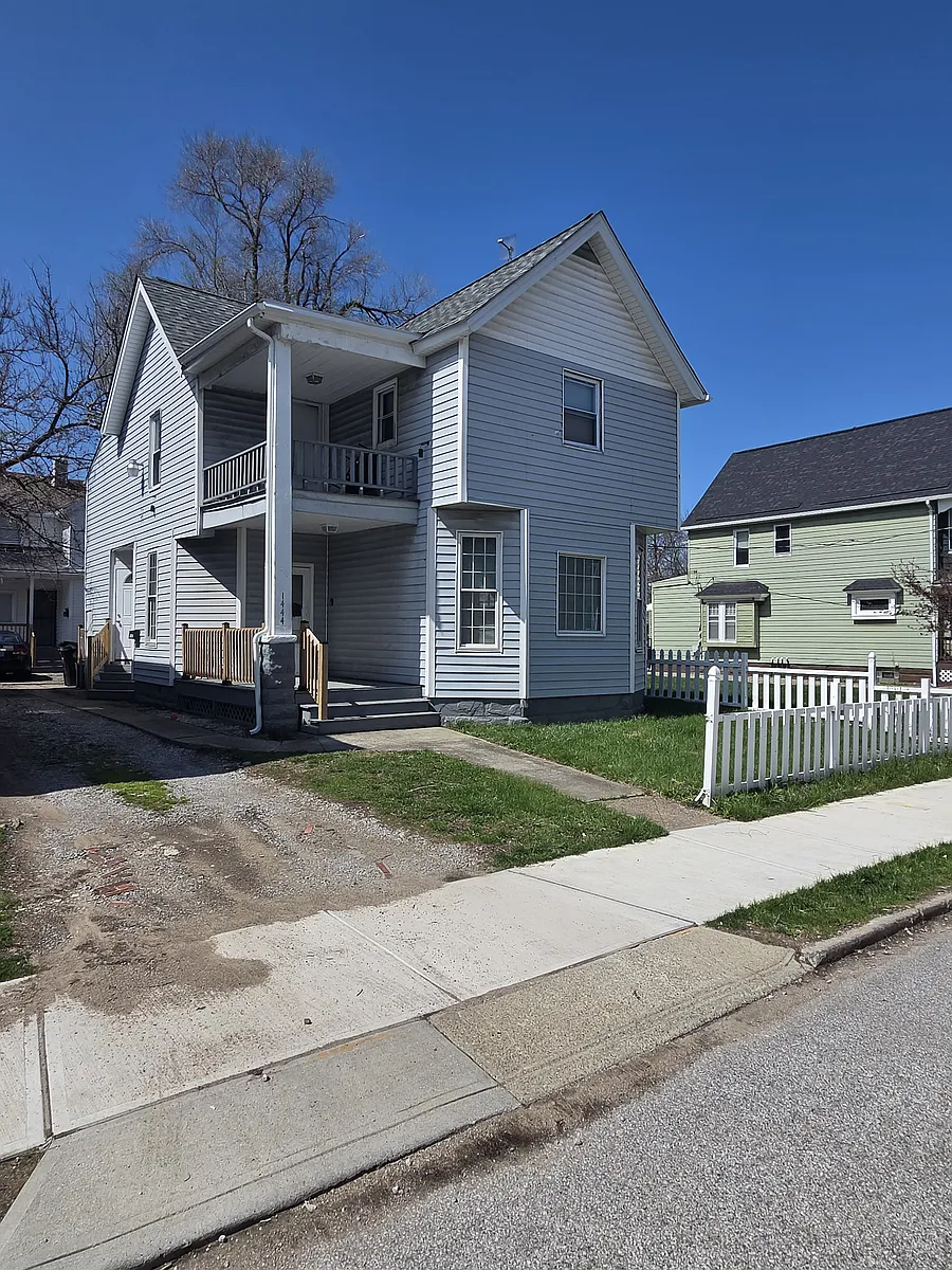 Building Photo - 1444 W 84th St #1