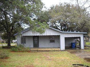 110 Ruby St, Iowa, LA 70647
