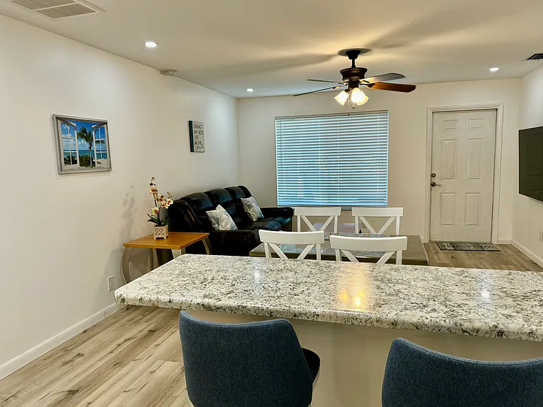 622 SE 2nd Ave #622 — Photo 4