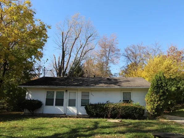 9753 Stadia Dr, Cincinnati, OH 45251