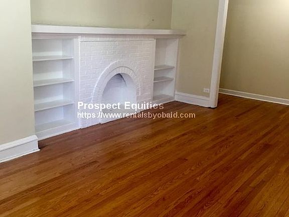 5th image of 6258 N Claremont Ave
