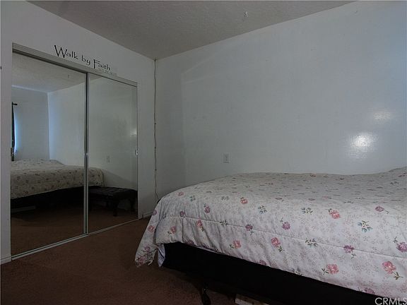 5th image of 686 Hennipen St