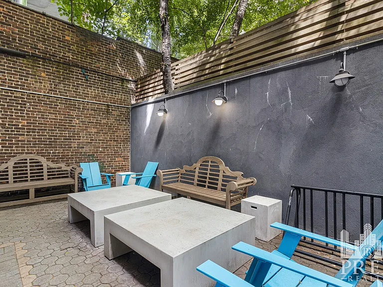 244 10th Ave #3E — Photo 10
