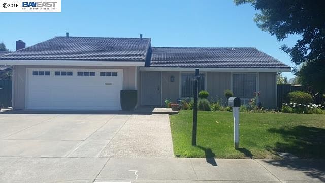 1st image of 32200 Deborah Dr