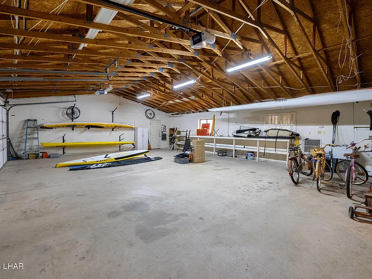 1582 Brodie Dr — Photo 18