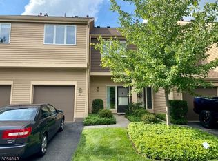 57 Cambridge Ct #T-6, Madison, NJ 07940