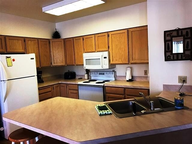 1st image of 1607 Davis Ave #104R