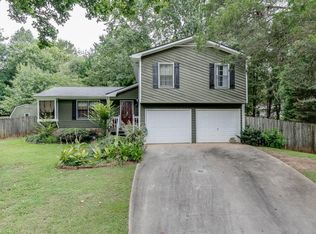 4555 Canda Dr, Lilburn, GA 30047