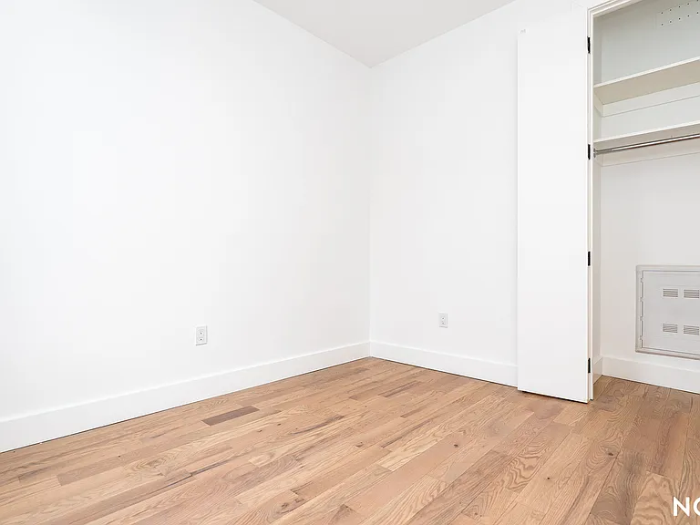 228 N 7th St #203 — Photo 3