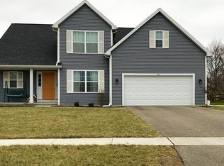 421 Nora Dr, Perrysburg, OH
