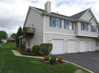 440 Borden St, Woodstock, IL 60098