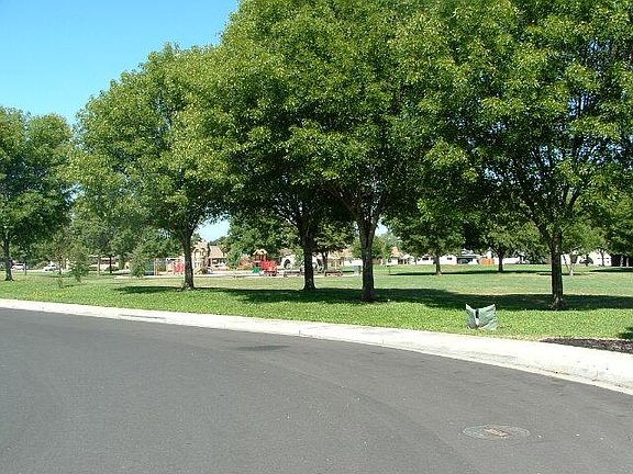 3rd image of 1704 Placer Cir
