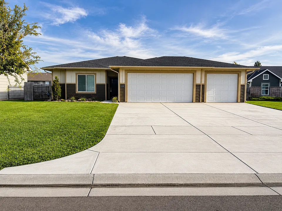 4546 S Doris Ct