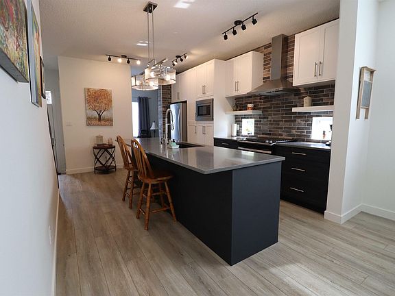 5th image of 9226 150th St NW