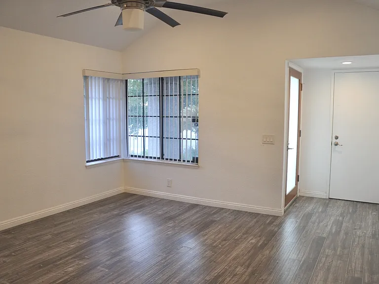 7521 Brookside Rd — Photo 11