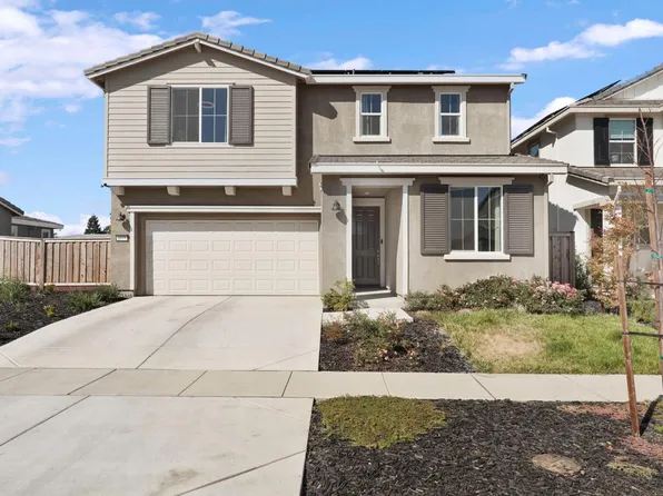 1075 Aldersgate Dr, Plumas Lake, CA 95961