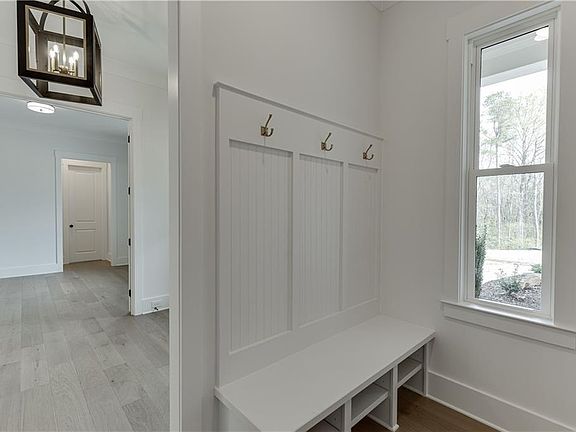 5th image of 128 Ivey Trace Ct