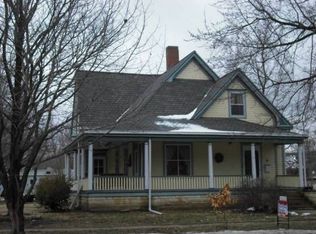 921 E 9th Ave, Winfield, KS 67156