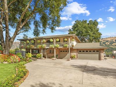 17450 Holiday Dr, Morgan Hill, CA, 95037